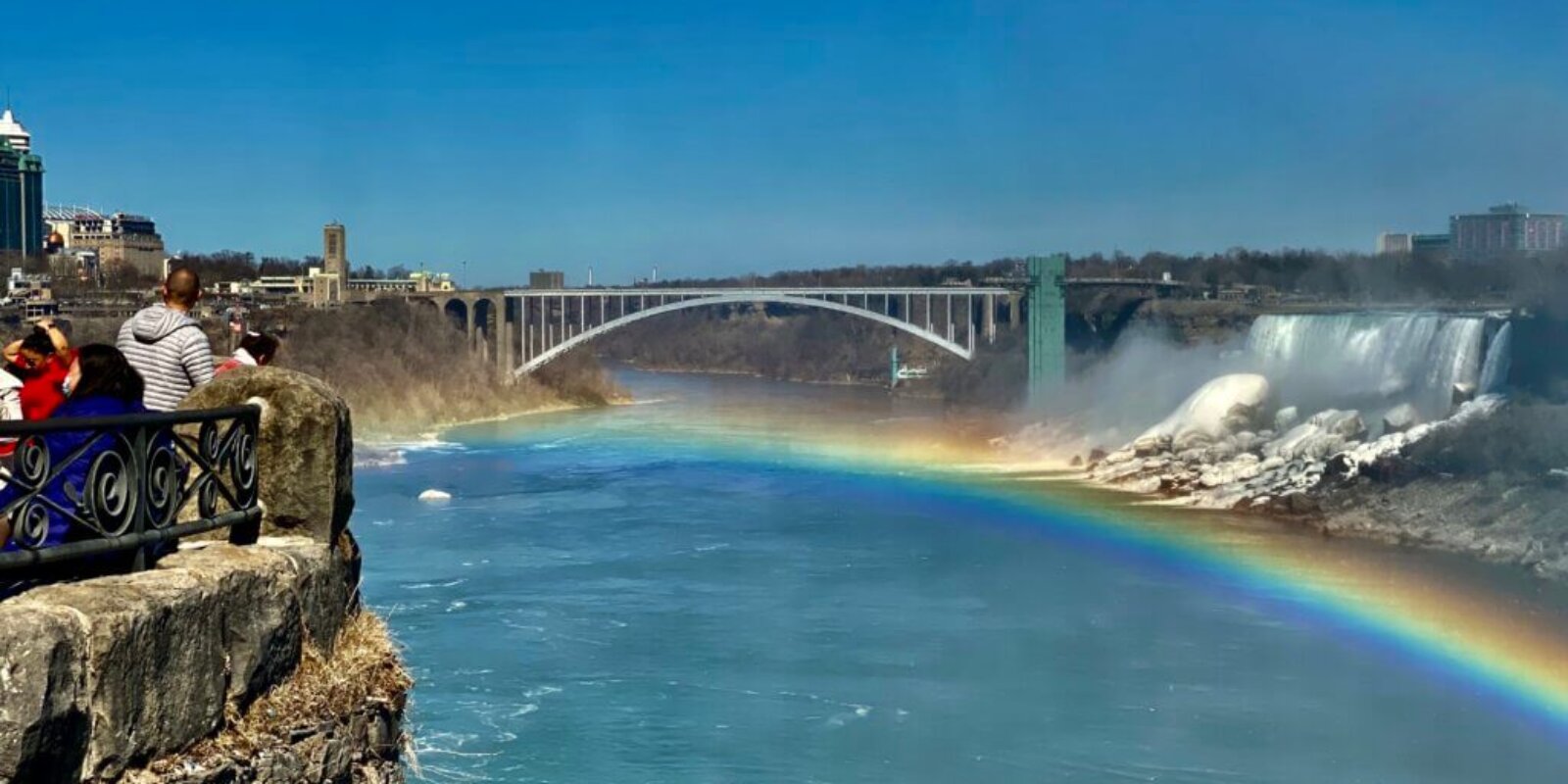 62B9DF8C-41C9-4B0A-9D7F-27E946DFEF39_1_201_a